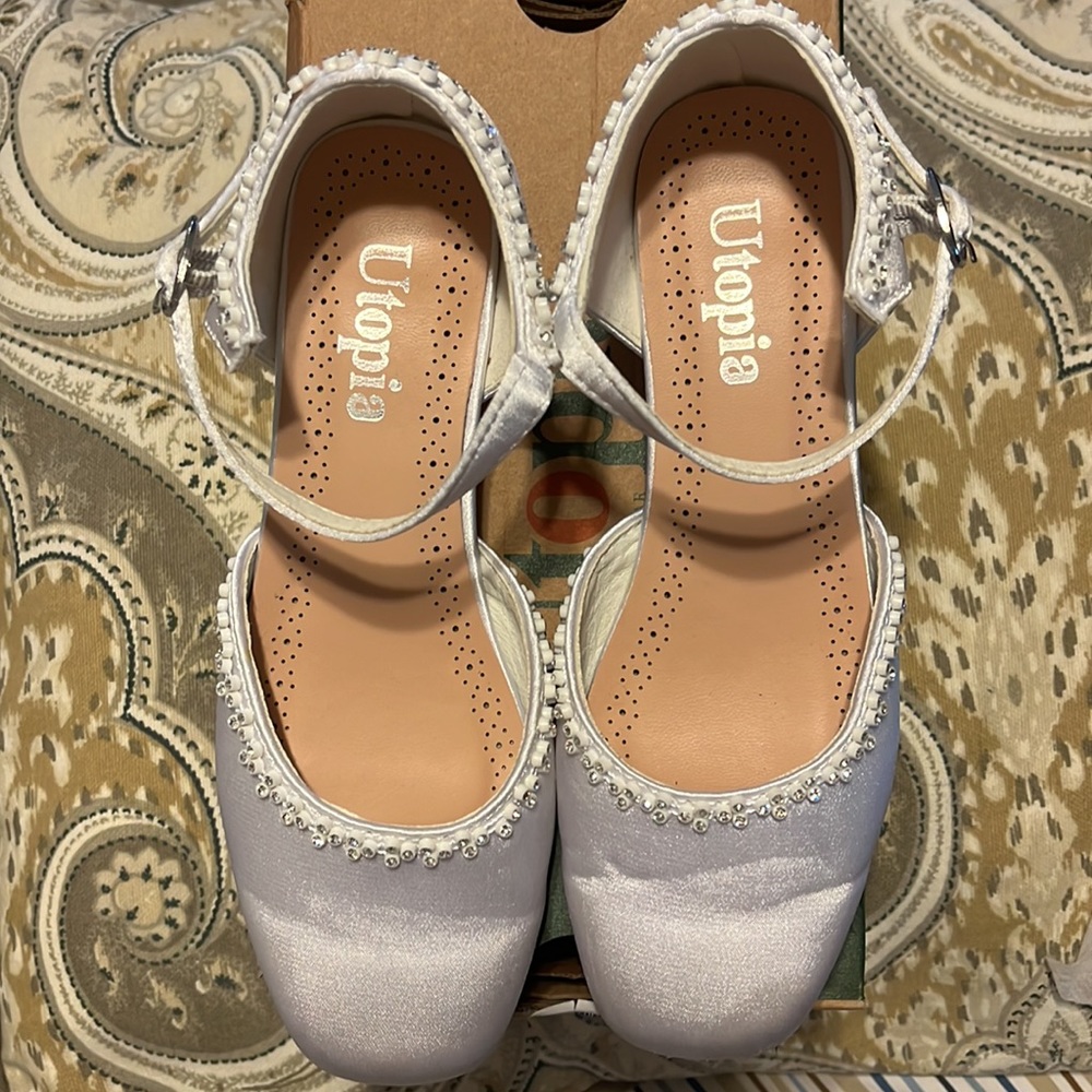 Communion Shoes - Picture 2 of 5